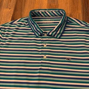 Vineyard Vines Performance collared shirt. Mens size large.